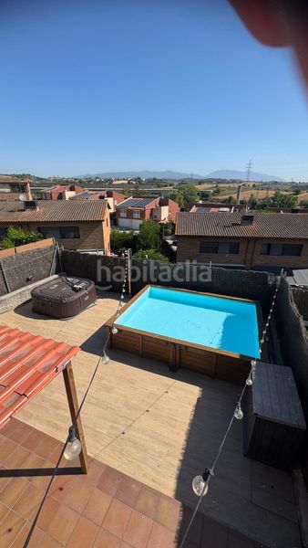 Foto d3c76b7d-a0a3-4e6e-be63-d5c5f186d13f. Casa adossada amb aparcament a Roca del Vallès (La)