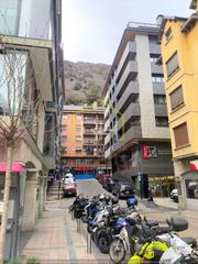 Local Comercial a Centro. Local comercial muy céntrico, situado en andorra la vella
