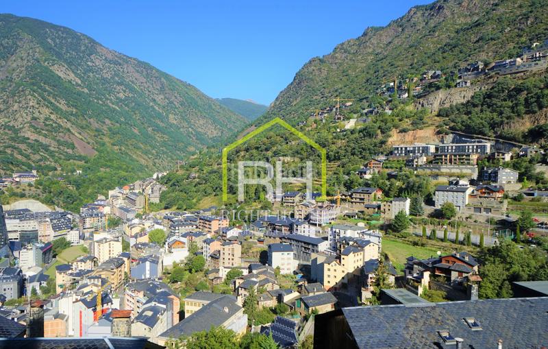 Foto d124b204-3eae-48cd-a1f2-c369f3971448. Casa a carrer de la parròquia 11 a Escaldes-Engordany