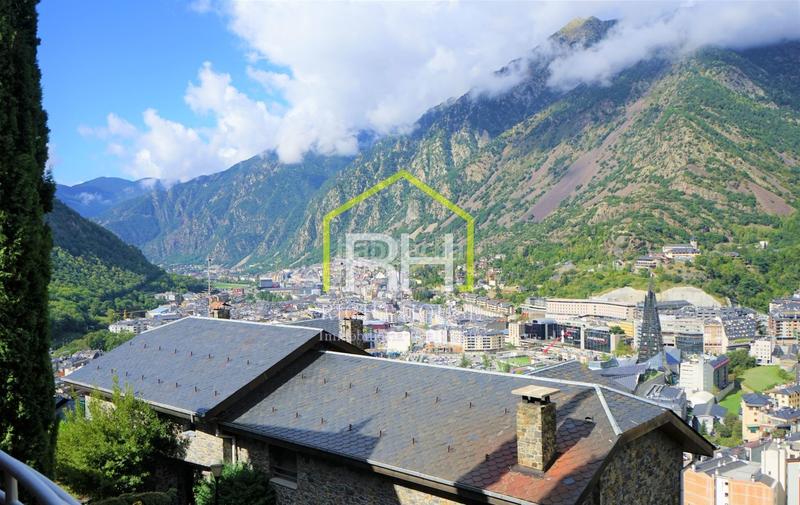 Foto d6b3be74-9e29-4a88-9683-54d08db84597. Casa a carrer de la parròquia 11 a Escaldes-Engordany