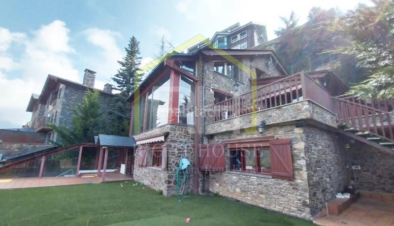 Foto ec661eb1-08e5-4091-9147-782f1e0e572f. Chalet xalet amb vistes privilegiades a Engolasters en Escaldes-Engordany