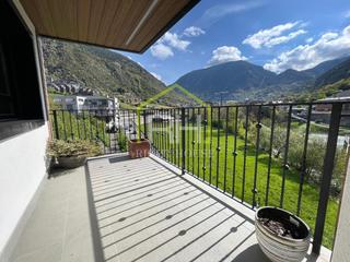 Flat in Carretera de les riberaigües 40. Espectacular piso de diseño en vila, encamp.