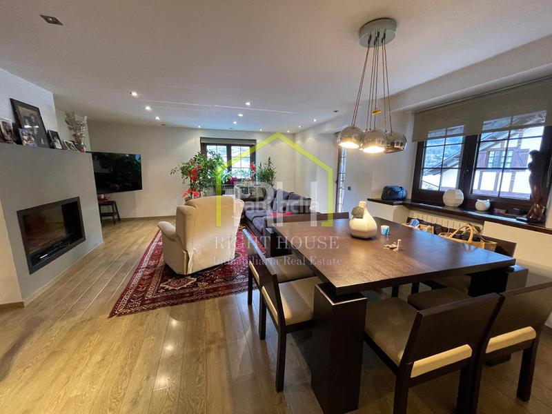 Foto b497dd13-8d27-4cd1-a041-acf8a9540208. Alquiler chalet espectacular casa en alquiler en vila en Madrid