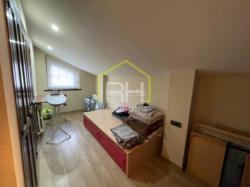 Foto f983a680-0556-4d56-b254-bfe261d7991d. Alquiler chalet espectacular casa en alquiler en vila en Madrid