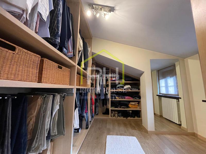 Foto 93d46e55-d6be-4dbc-89c1-68c8e415fca4. Location chalet avec cheminée chauffage parking dans Madrid