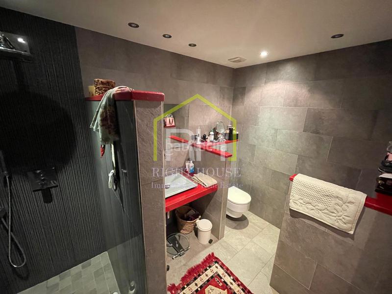 Foto 9691bcbb-60cd-42d0-8cbf-0f7dadfe414d. Location chalet avec cheminée chauffage parking dans Madrid