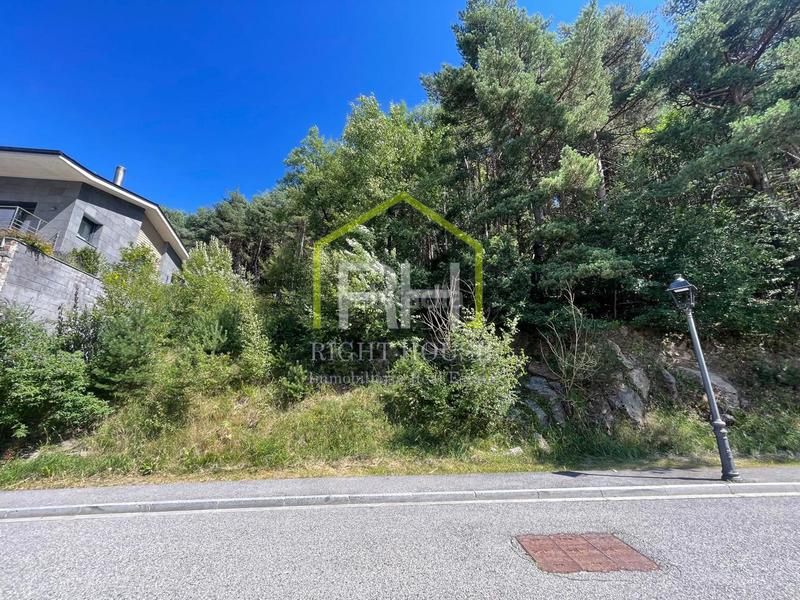 Foto f32a2f65-c67a-4b7a-9a8c-46bae7e13adc. Terreno residencial espectacular terreno en venta en La Massana