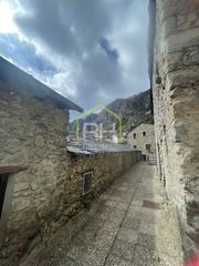 Lloguer Pis a Carrer del pui 18. Dúplex en alquiler en el centro de andorra la vella
