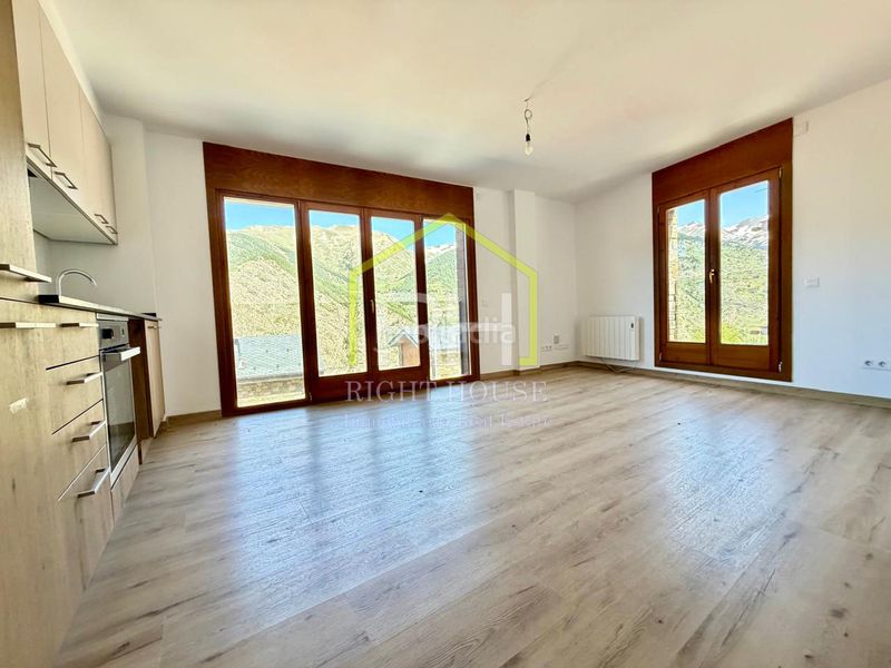 Foto 0f0ca4f4-b130-4968-83f4-f00e9cc45950. Flat in n/a in El Forn-Prats-Meritxell Canillo