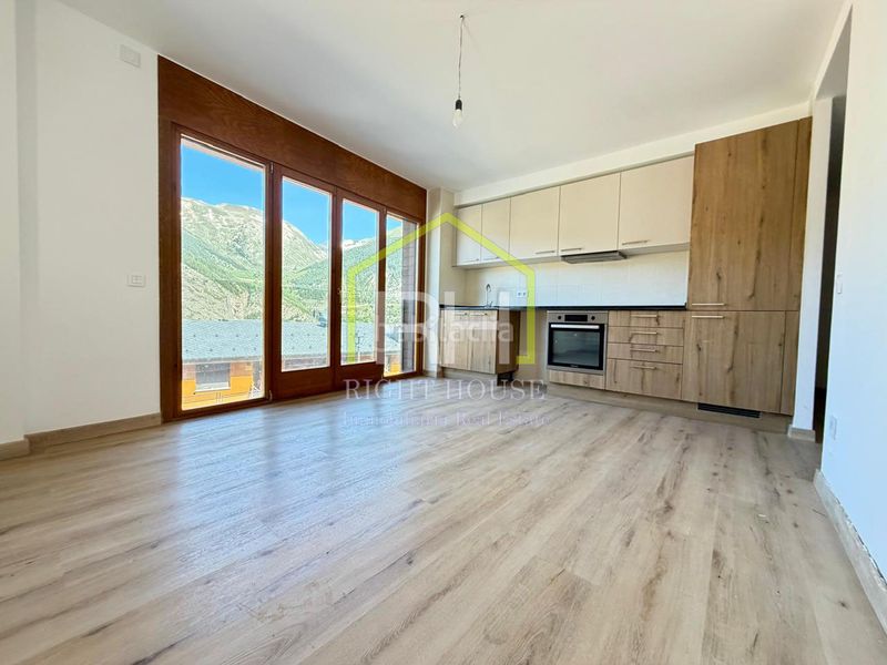 Foto 3d98b8f3-acfe-42a5-84f4-540fcc82f371. Flat in n/a in El Forn-Prats-Meritxell Canillo