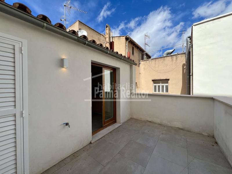 Foto 253e5e72-3025-4a22-86ae-831728027e01. Location duplex dans La Llotja-Born Palma de Mallorca