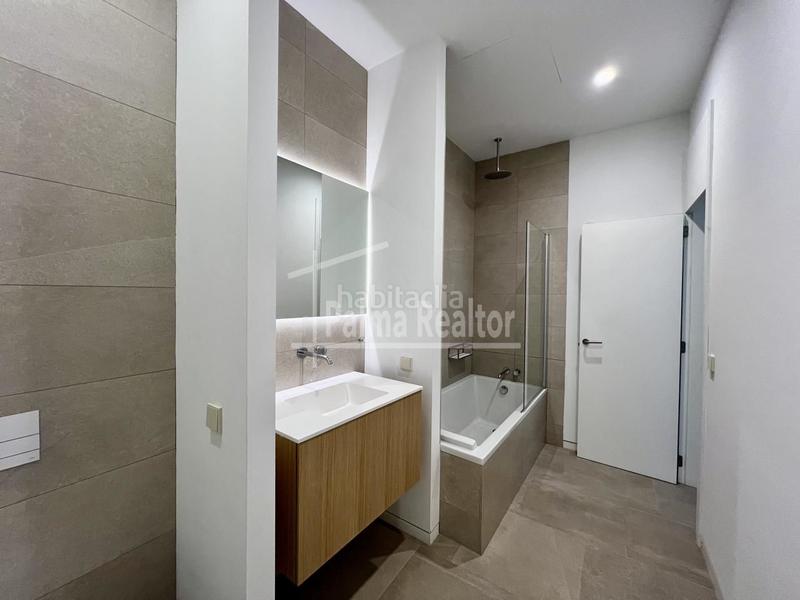 Foto 420fbdf4-831e-4e01-950d-3e0e5f062859. Location duplex dans La Llotja-Born Palma de Mallorca