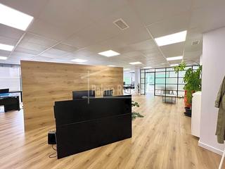 Bureau  Del born