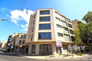 Appartement  Carrer d'en truyols. Venta de oficina en manacor