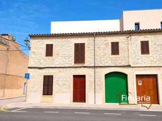 Casa  Des llombards. Venta de casa unifamiliar en santanyí
