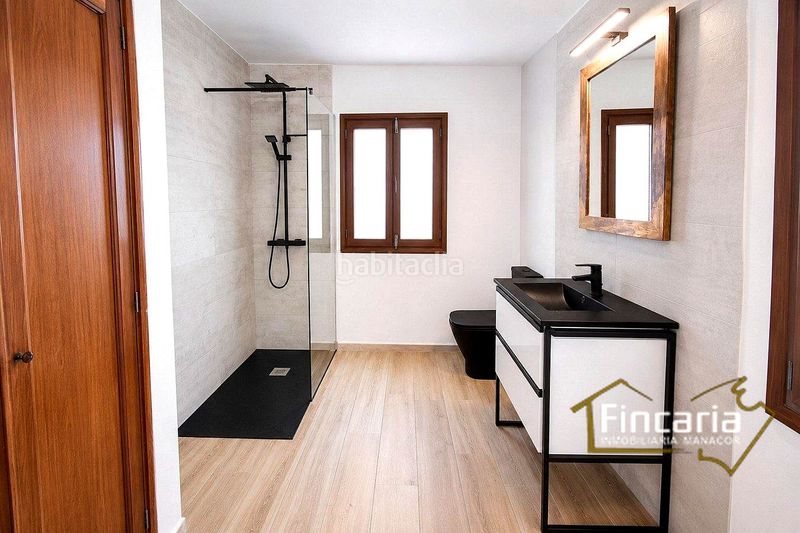 Foto 7e99dbcc-1706-4b12-8bfb-fe68dbb395ed. Casa amb aparcament a Manacor centre Manacor