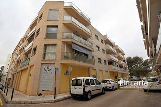 Local commercial à Carrer de llevant 1