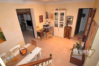 Casa adossada a Muro. Venta de casa de pueblo en muro