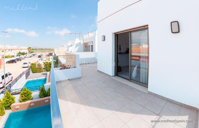 Foto 91638ba8-adcf-4434-9165-47fceaf1bd5b. Chalet villa de diseño con 3 dormitorios y piscina privada en los alcázares en Alcázares (Los)