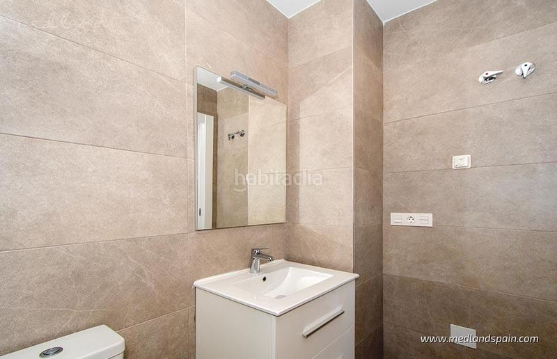 Foto ac808725-9f58-43ad-be69-2ca031ea01c2. Chalet moderno chalet de 3 dormitorios y solárium privado en ciudad quesada en Rojales