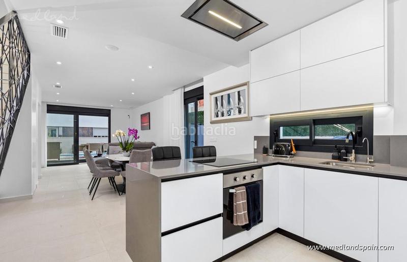 Foto 91c90c72-4552-4ba1-b8ae-36861a6b5aa9. Chalet avec chauffage parking piscine dans Los Secanos Guardamar del Segura