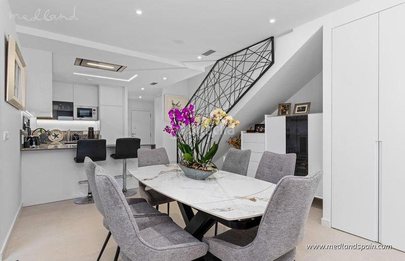 Foto bc71e0b7-7503-4cf1-8f44-eb096b7c2ea6. Chalet avec chauffage parking piscine dans Los Secanos Guardamar del Segura