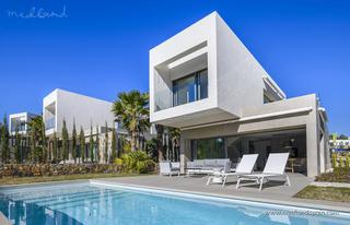 Chalet à Lomas de Campoamor - Las Ramblas. Moderna villa con piscina privada y vistas panorámicas en las co