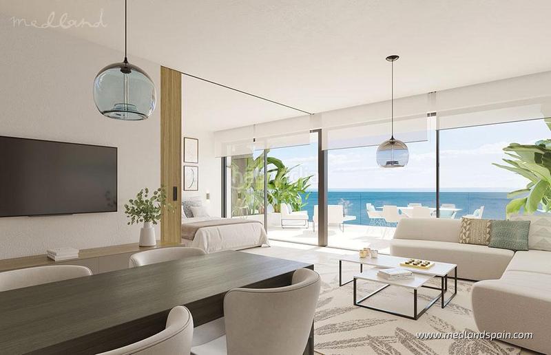 Foto 4ebb3886-f49b-4fd1-aaeb-22824b6a4b00. Apartamento ático con piscina privada y vistas al mar a 250 metros de la playa en Fuengirola