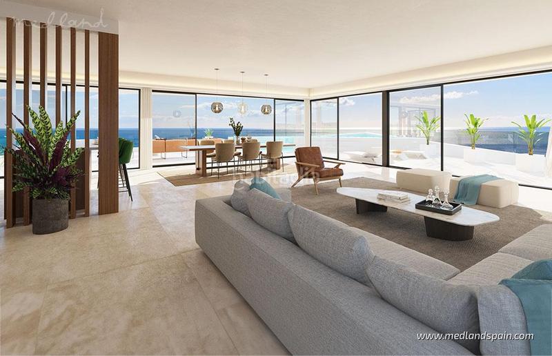 Foto 91e740a8-90ee-4292-b1b2-9a7c7e1c7b77. Apartamento ático con piscina privada y vistas al mar a 250 metros de la playa en Fuengirola