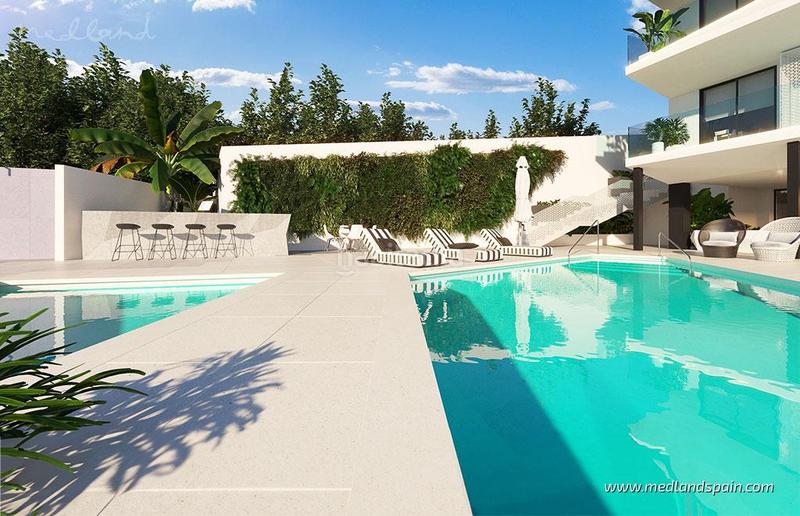 Foto b9f8c354-8773-4abd-94f2-eb0ec08d9701. Apartamento ático con piscina privada y vistas al mar a 250 metros de la playa en Fuengirola