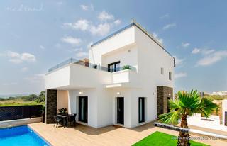 Chalet à Desamparados - Hurchillo - Torremendo. Moderno chalet de 3 dormitorios y piscina privada en vistabella