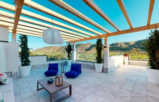 Apartament a Monforte del Cid. Apartamento en planta alta con solárium privado y vistas al golf