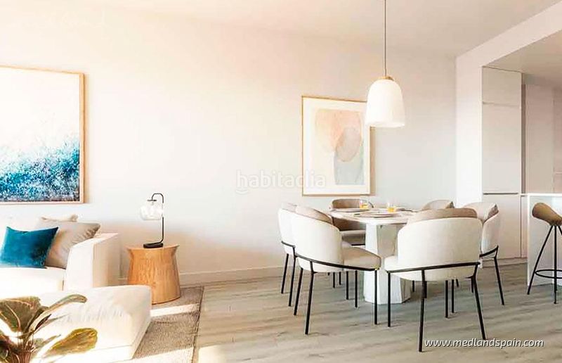 Foto 8add44ef-4815-4069-b609-e4a941396145. Apartament amb piscina a Las Flores Mijas