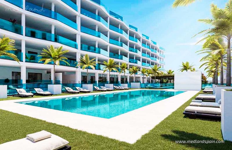 Foto ed8a9436-6c4c-4c9b-8f62-8d2d55e92a89. Apartament amb piscina a Las Flores Mijas