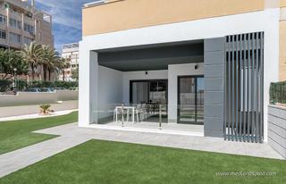 Apartament a Torreblanca. Apartamento con jardín privado a 800 metros de la playa en la ma