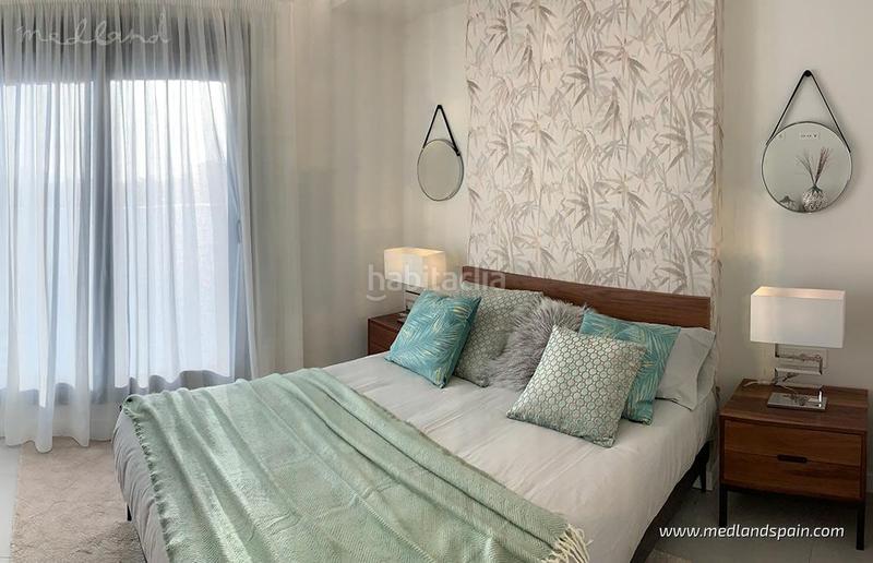 Foto a3cdd4a6-eec5-4ef3-8b18-b7a5b74e8da2. Chalet moderno chalet de 3 dormitorios y amplia terraza en Daya Nueva