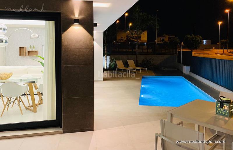 Foto bca072b0-2038-4440-91ac-c4891dabd5bf. Chalet moderno chalet de 3 dormitorios y amplia terraza en Daya Nueva