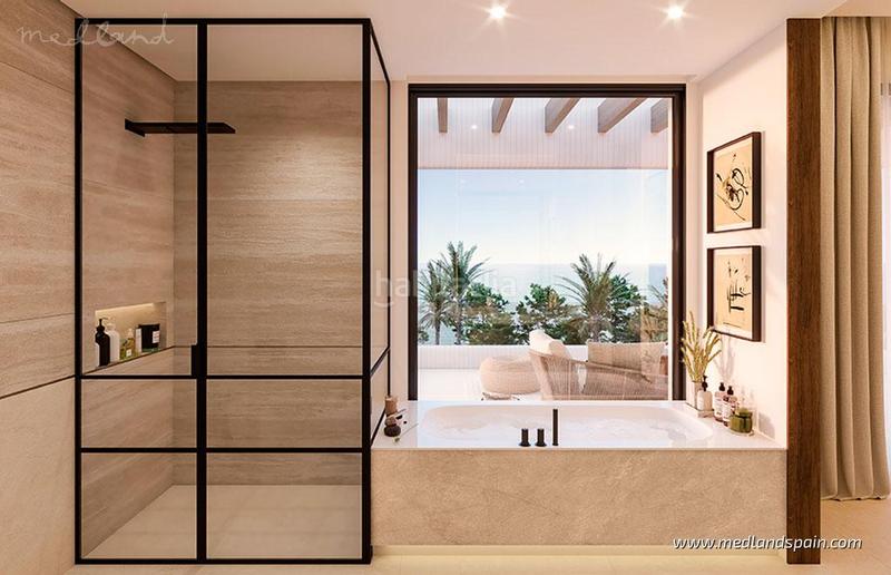 Foto f65e0d53-e7cd-43cf-b7fc-a3357b1827c7. Casa adossada amb piscina a Las Chapas - Alicate Playa Marbella