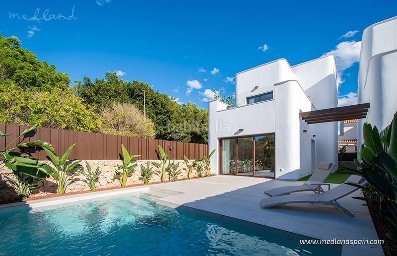 Foto a53b3690-4359-4c74-80dd-526c0605dedf. Chalet mit pool in Mil Palmeras Pilar de la Horadada