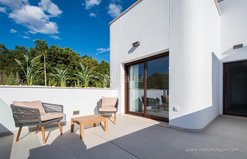 Foto b8fa0b4f-7f8b-45e6-87ec-f719e1c862d3. Chalet mit pool in Mil Palmeras Pilar de la Horadada