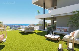 Apartament a Riviera del Sol. Apartamentos de 3 dormitorios con vistas al mar y jardín privado