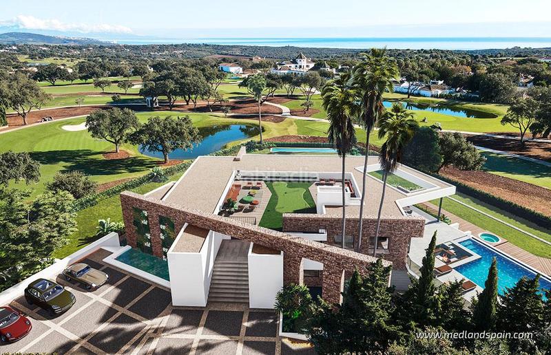 Foto 955ab9ea-9aff-4dbc-9882-9dcc817cc462. Chalet avec parking piscine dans Sotogrande alto Sotogrande