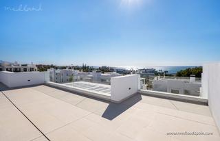 Appartement à Guadalobón. Áticos de 3 dormitorios con gran terraza y solárium privado a 60