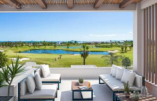 Apartament a Las Lomas de Rame-Bahía Bella. Áticos en primera línea de golf con 3 dormitorios y solárium pri
