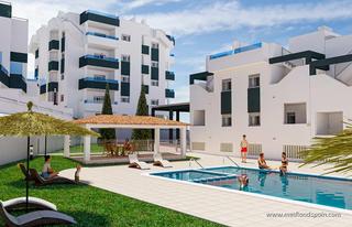 Apartamento en La Florida. Apartamento en planta baja con sótano en los altos, torrevieja