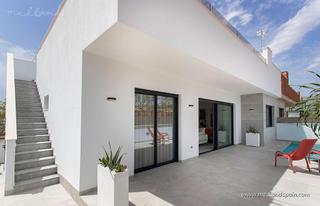 Maison jumelée à Sucina. Chalets pareados en una planta con 3 dormitorios, solárium y pis