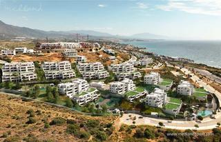 Appartement à Bahía de Casares. Apartamentos de 4 dormitorios con amplia terraza a 250 m de la p