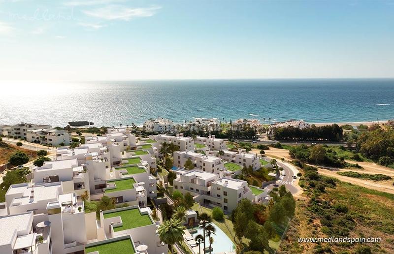 Foto 0065f316-40e9-489e-8739-9871b15524dc. Apartamento s con jardín privado a 250 m de la playa en Casares