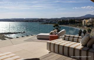 Apartamento en Seghers. Apartamento de lujo de 4 dormitorios en primera línea de playa e