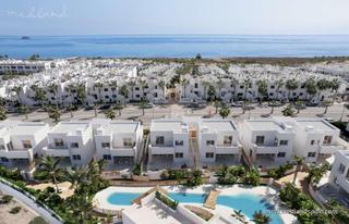 Xalet a San Juan de los Terreros. Chalet de 3 dormitorios y jardín a 350 metros de la playa en san